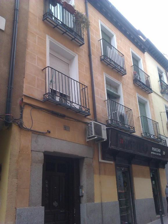 Km1 Amparo Apartments Madrid Eksteriør billede